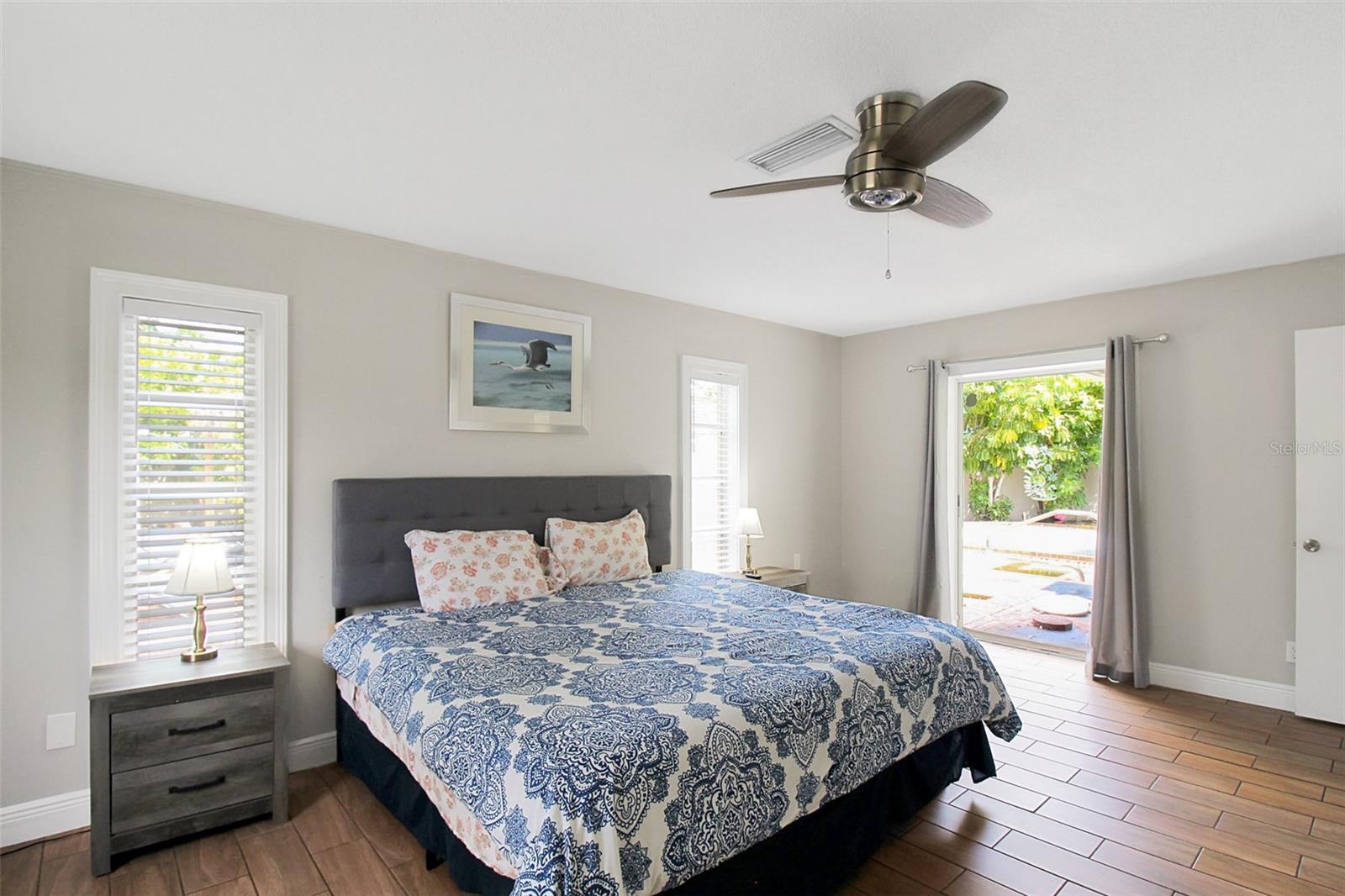 1127 DE LEO DR — photo 37
