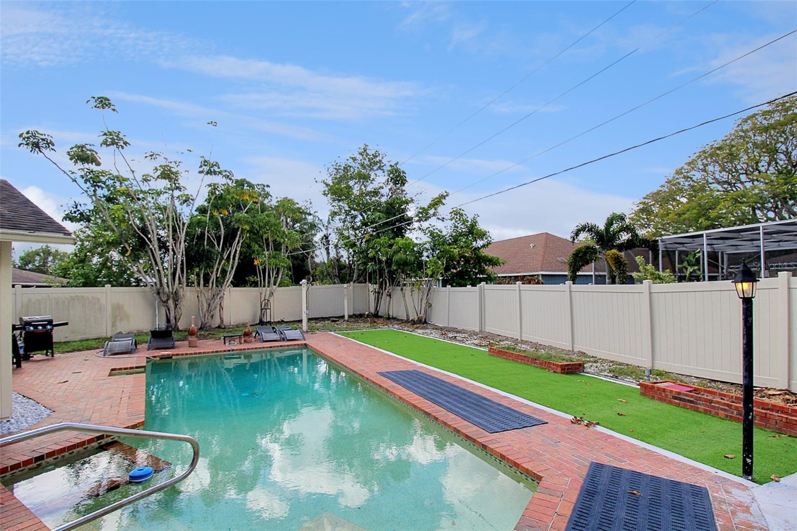 1127 DE LEO DR — photo 41