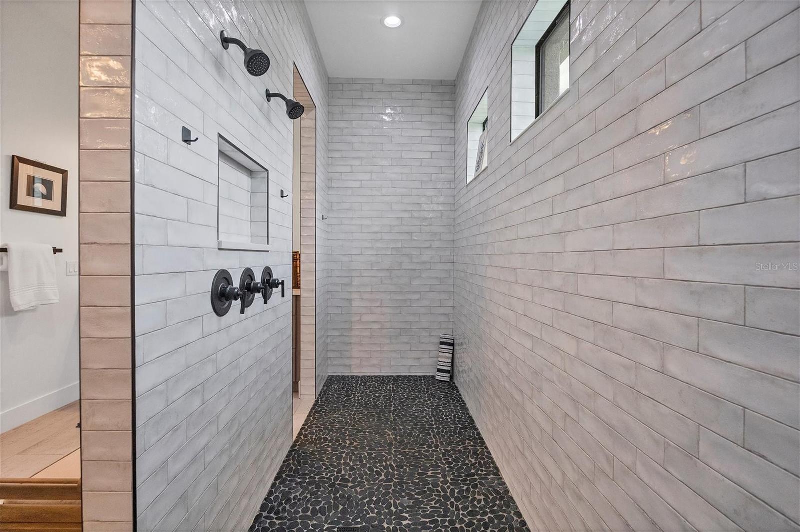 0 SYMCO AVE — photo 19