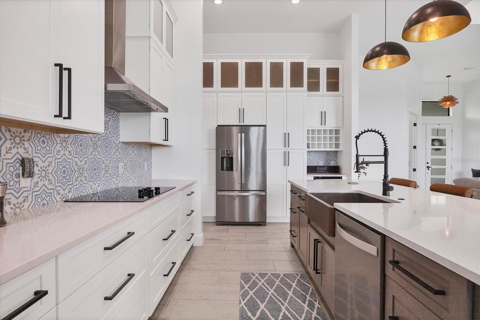 0 SYMCO AVE — photo 10
