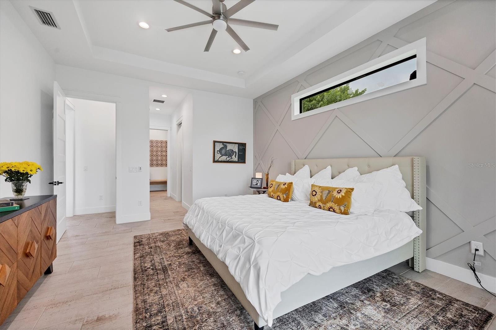 0 SYMCO AVE — photo 15