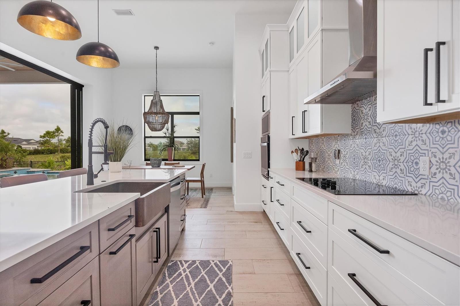 0 SYMCO AVE — photo 11