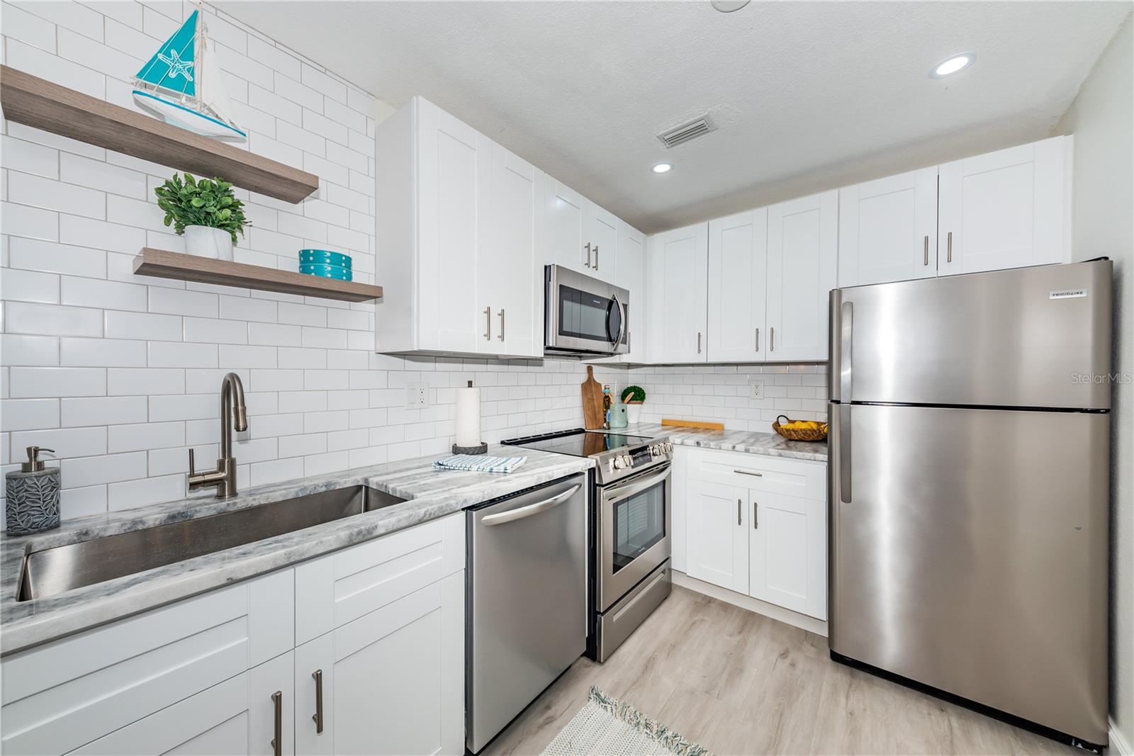 5004 STARFISH DR SE #F — photo 6
