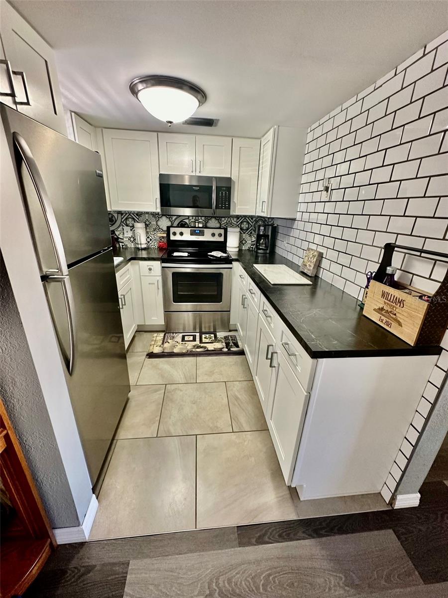 5207 TURQUOISE LN #202 — photo 8