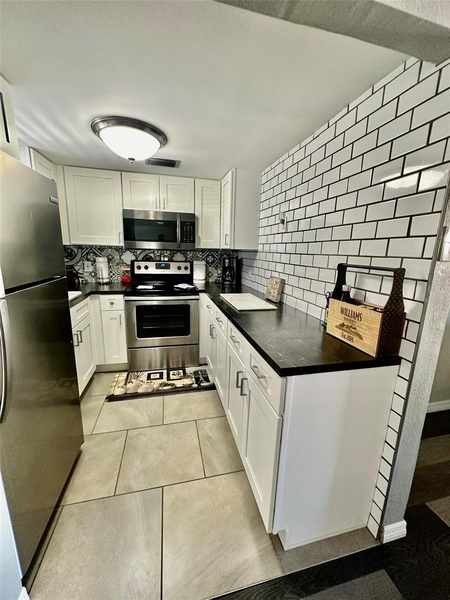 5207 TURQUOISE LN #202 — photo 4