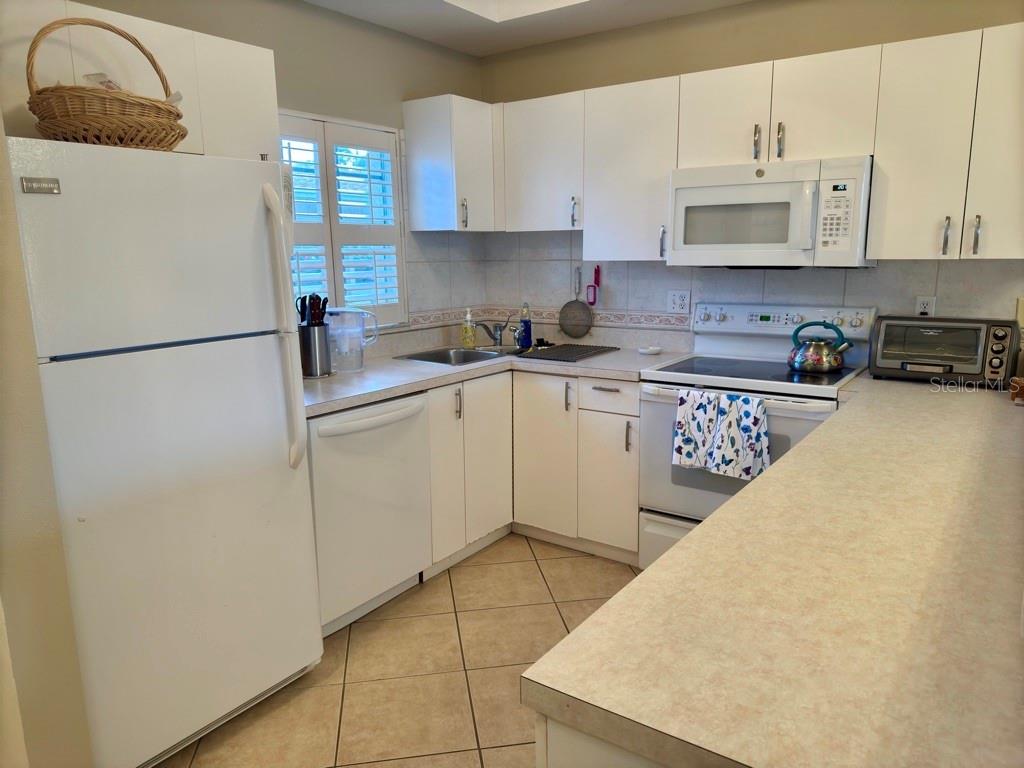 8370 WINGATE DR #714 — photo 3