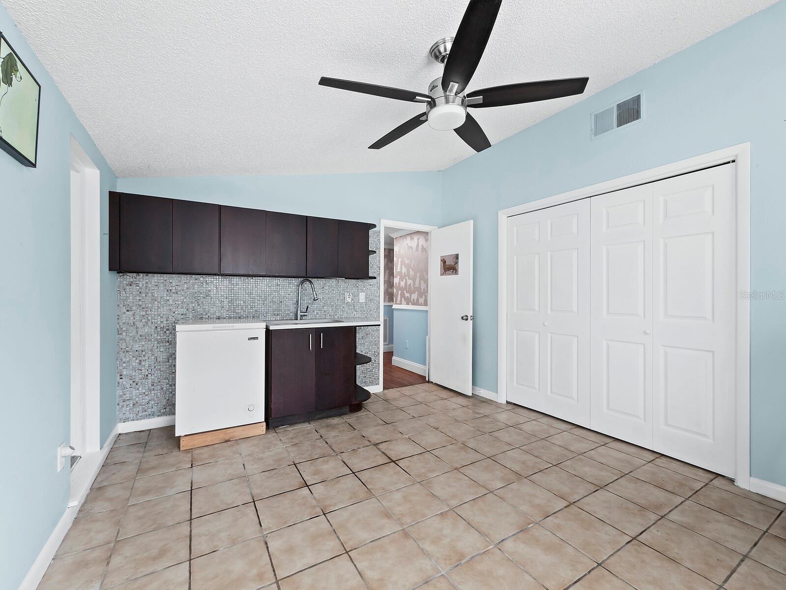 5645 CHURCHILL DOWNS RD — photo 25