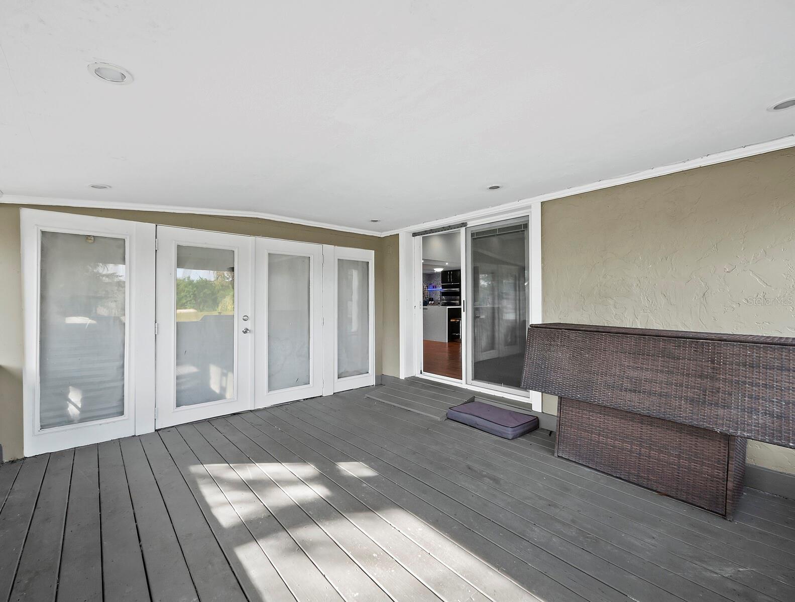 5645 CHURCHILL DOWNS RD — photo 17