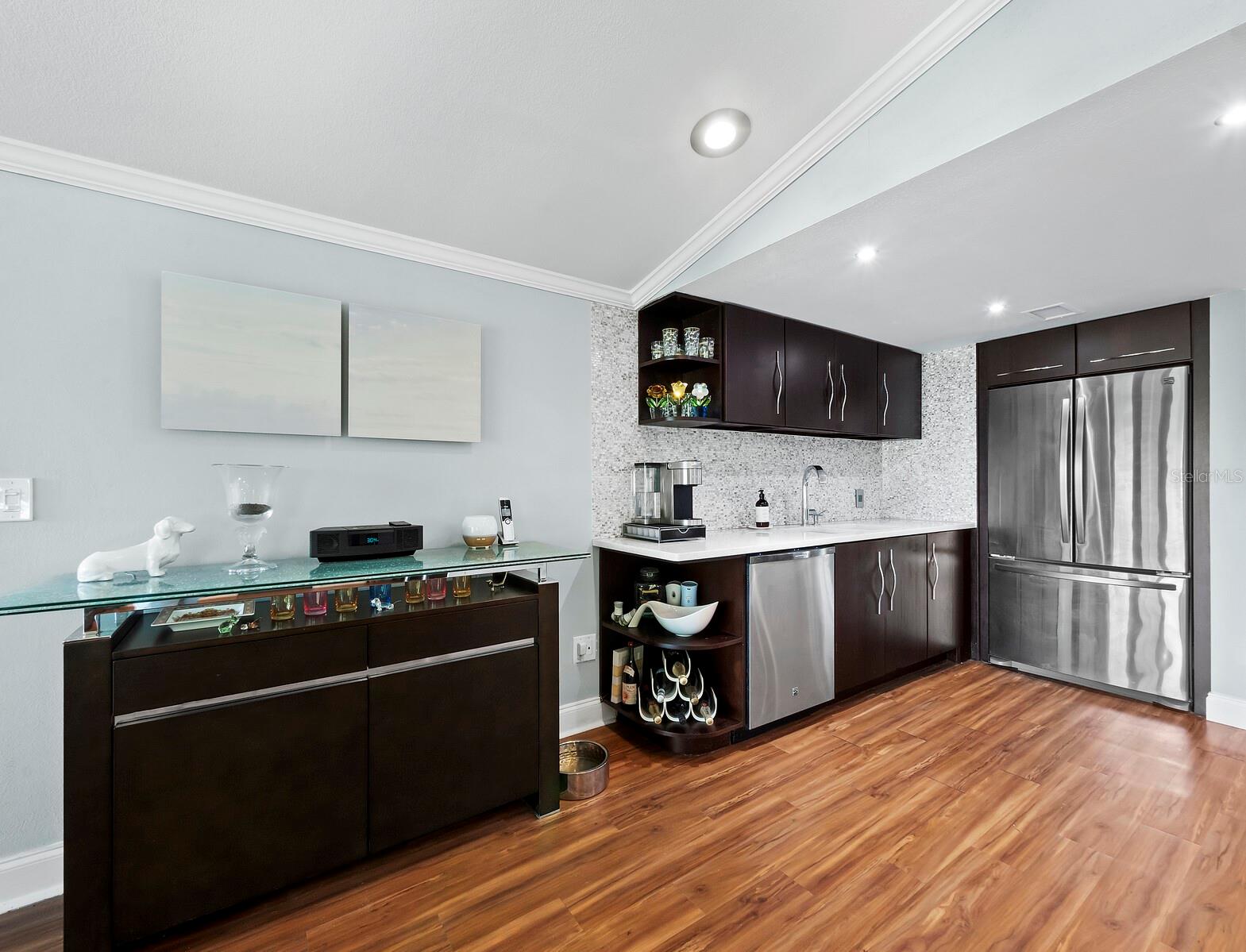 5645 CHURCHILL DOWNS RD — photo 10