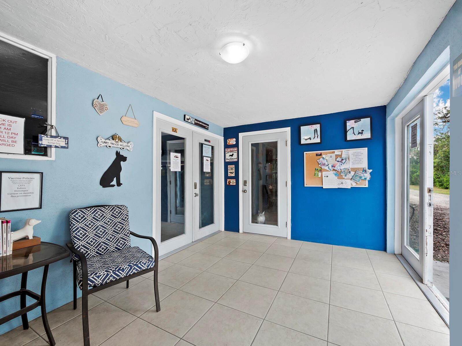 5645 CHURCHILL DOWNS RD — photo 35