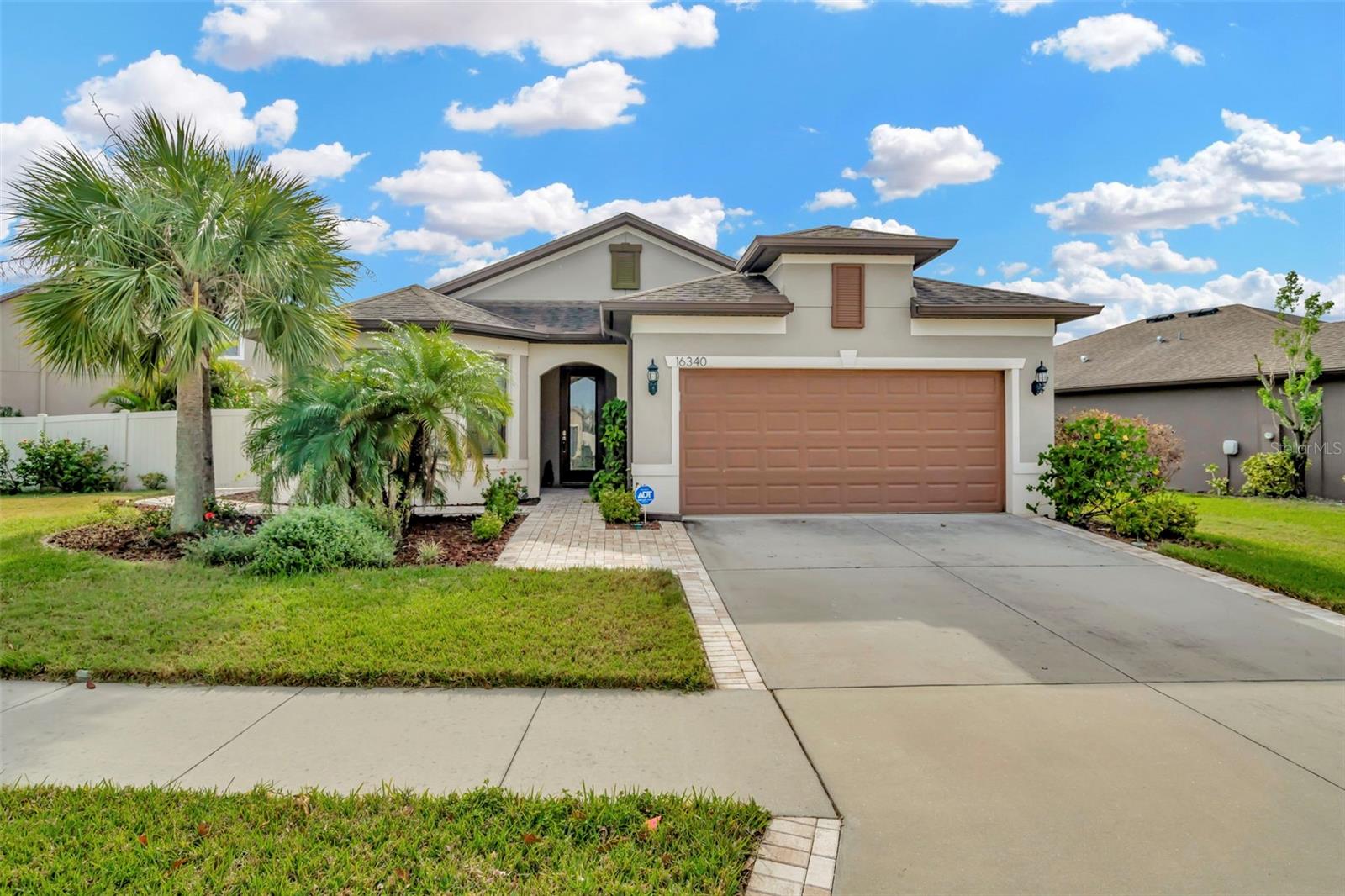 16340 TREASURE POINT DR — photo 2