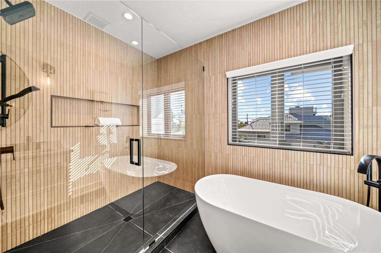 171 MCKINLEY DR — photo 33