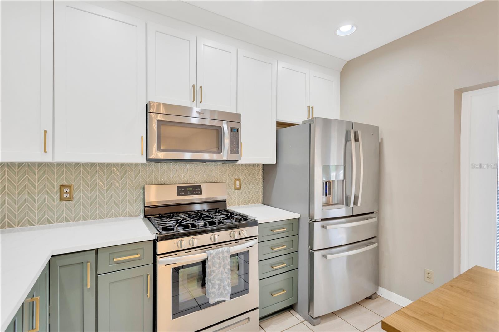 10814 NEWBRIDGE DR — photo 9