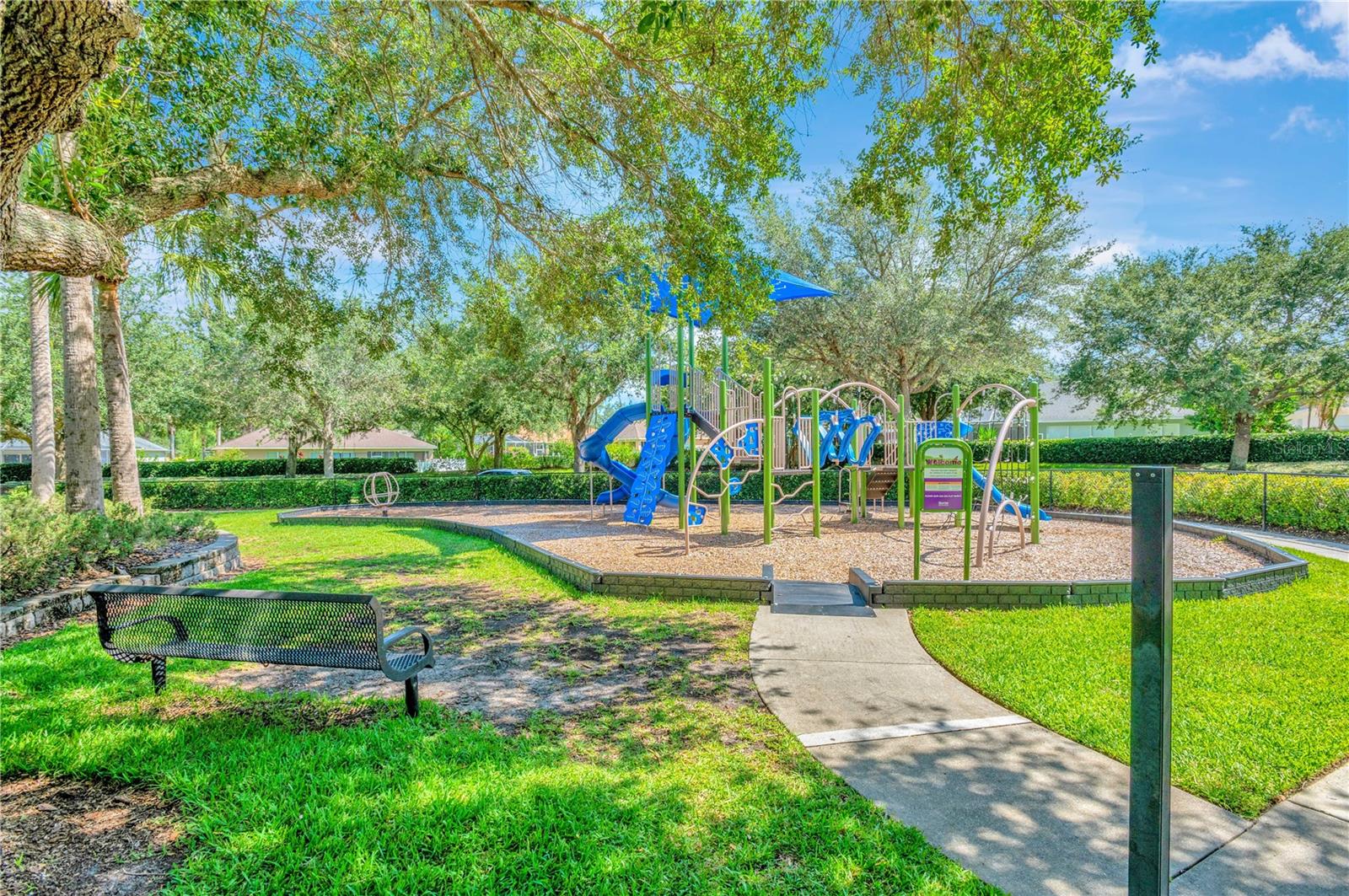 10814 NEWBRIDGE DR — photo 39