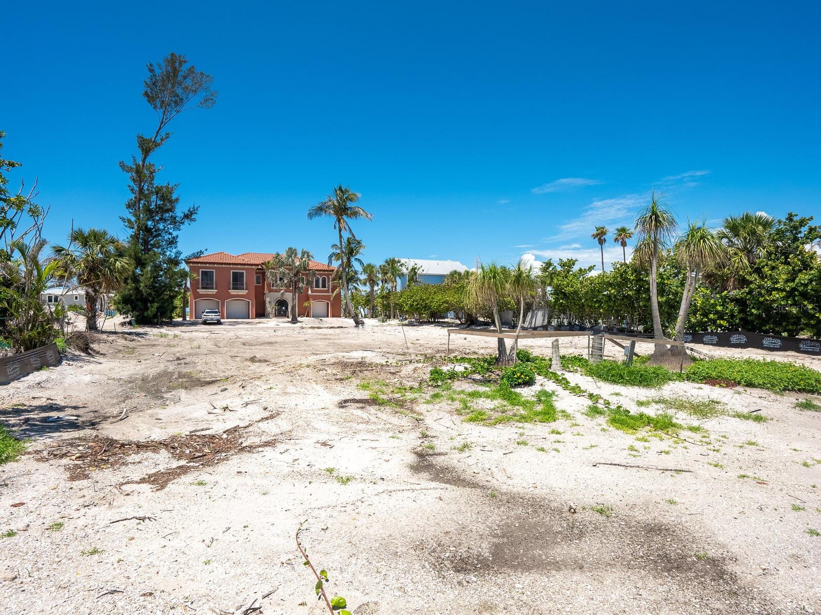 6549 GULF OF MEXICO DR — photo 12