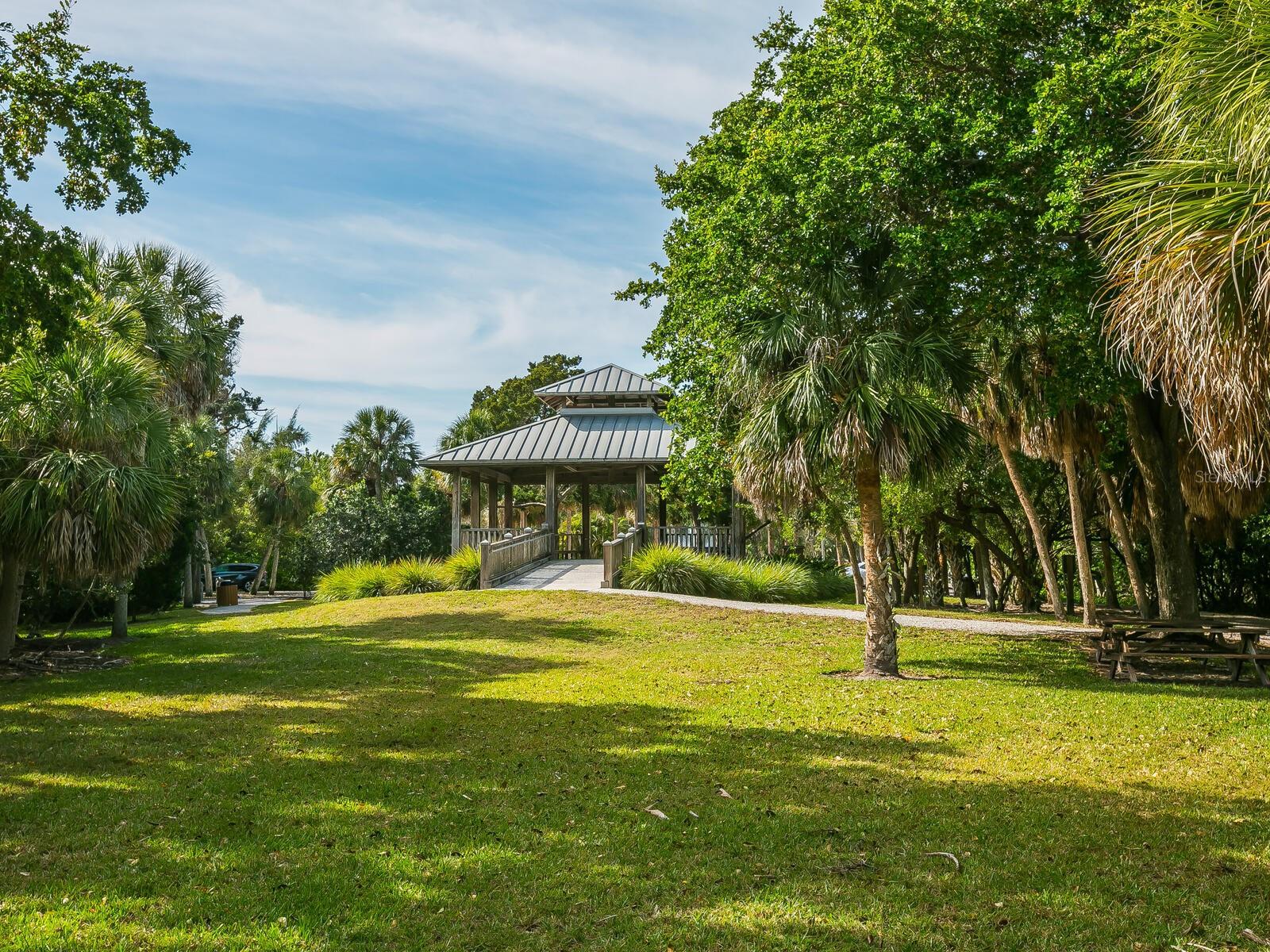 6549 GULF OF MEXICO DR — photo 36