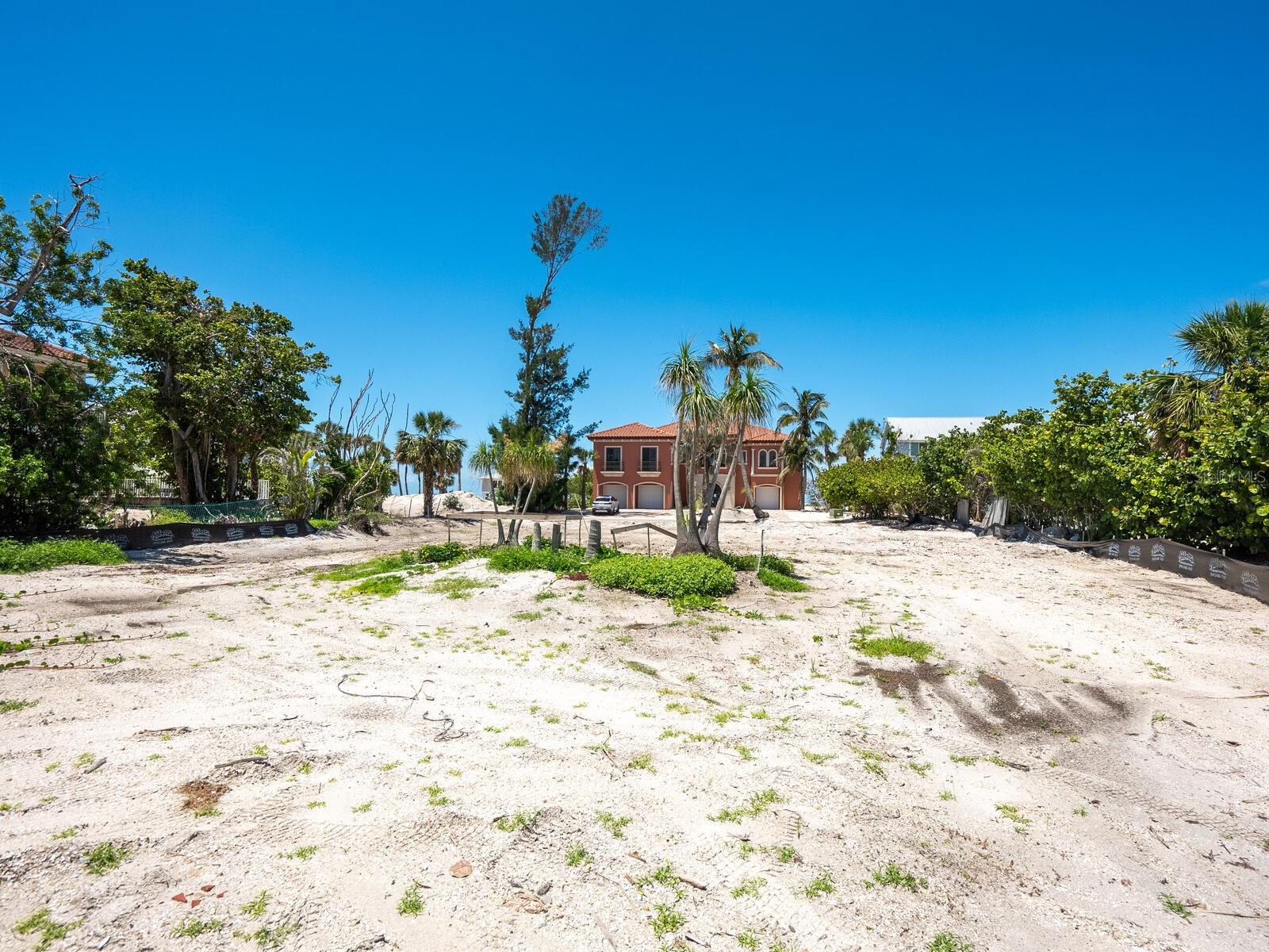 6549 GULF OF MEXICO DR — photo 11