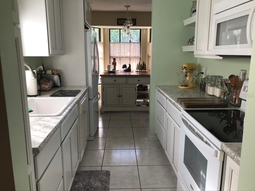 13219 GREENVIEW CT — photo 10