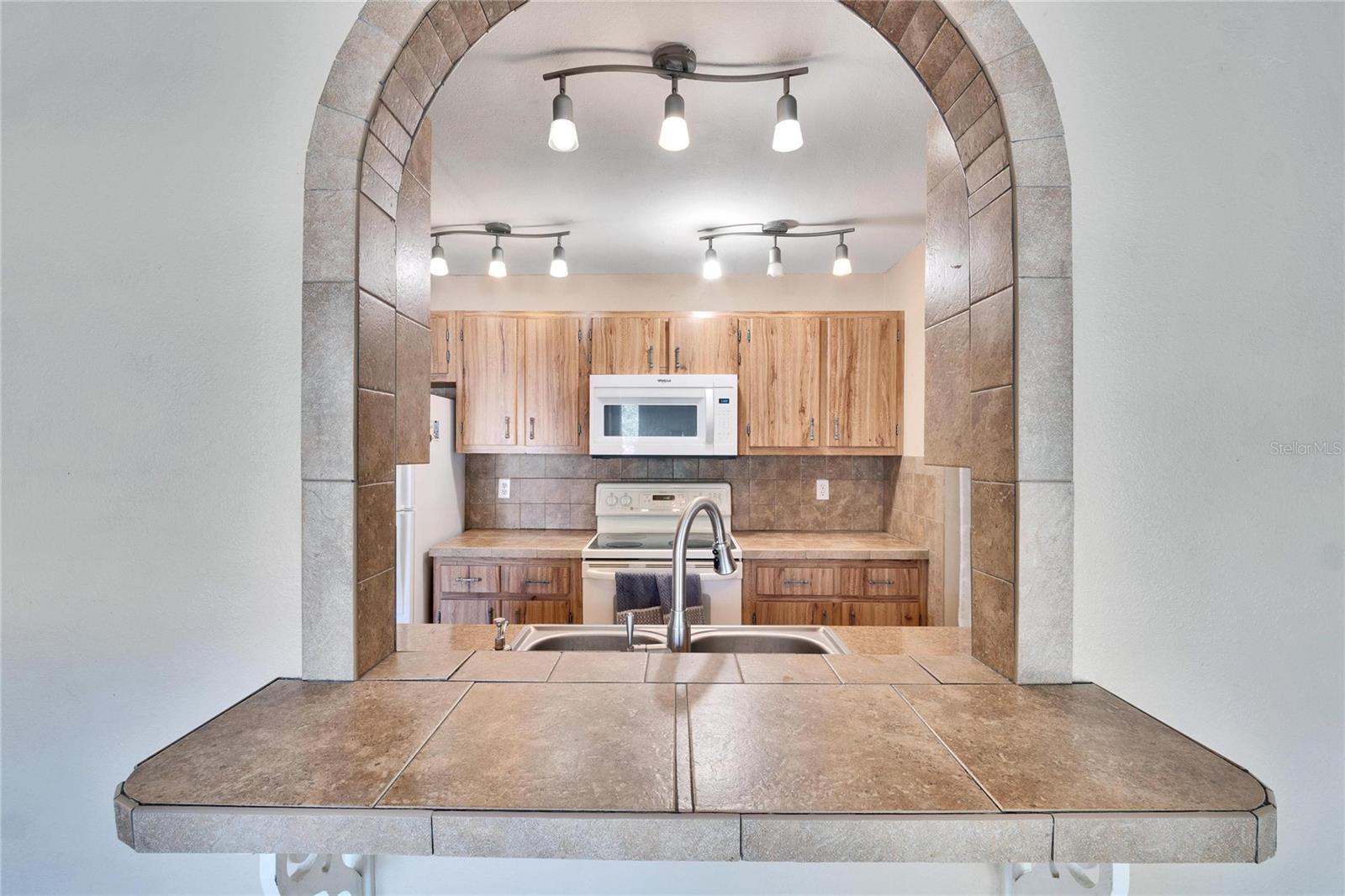 1849 BOUGH AVE #D — photo 10