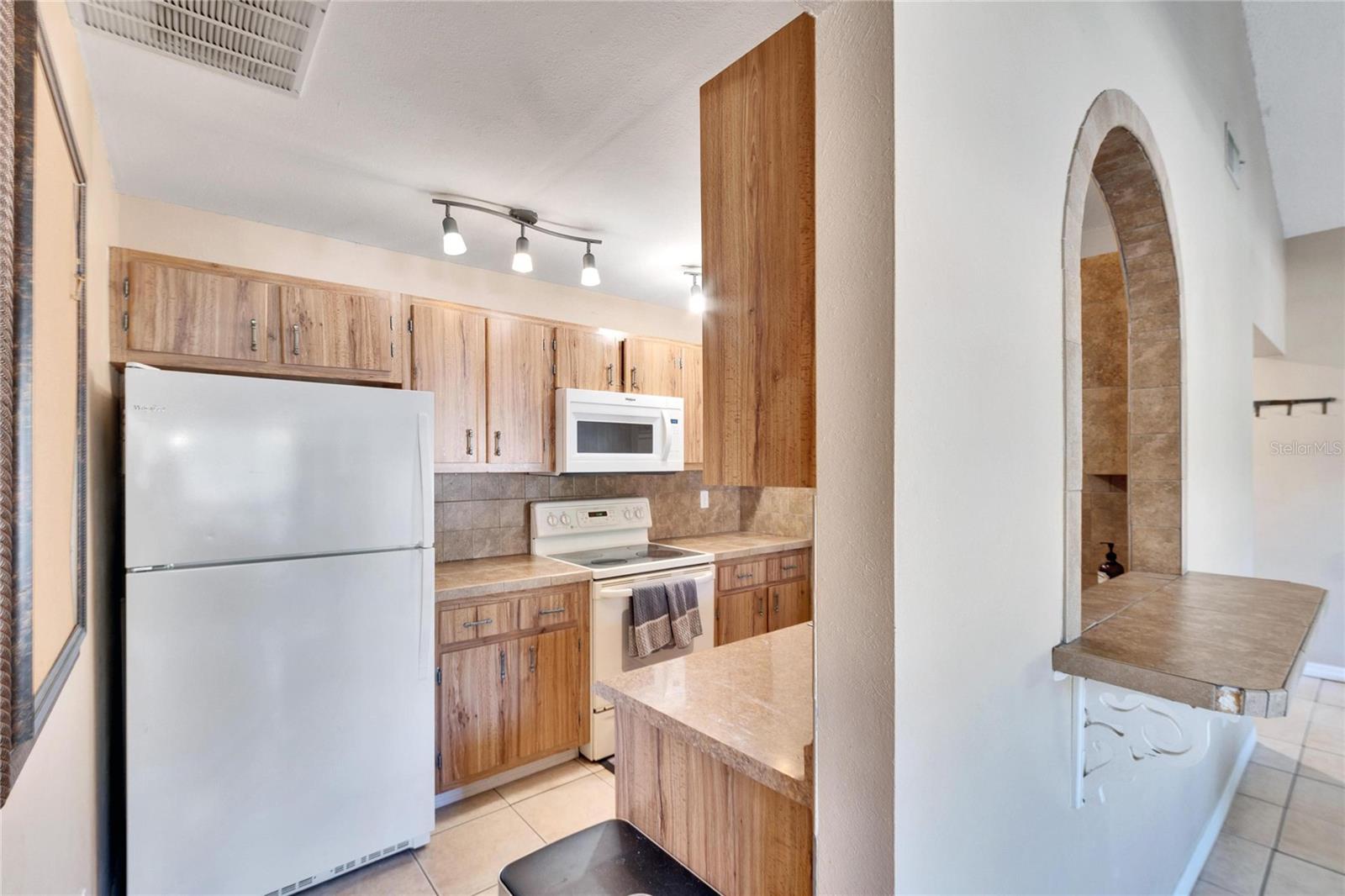 1849 BOUGH AVE #D — photo 8
