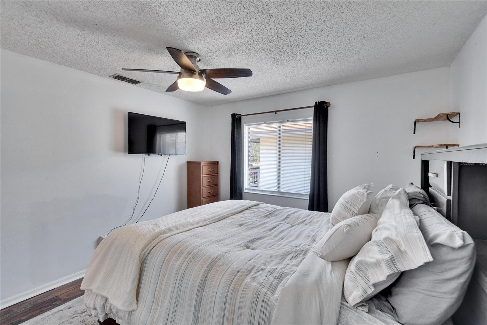 1849 BOUGH AVE #D — photo 18