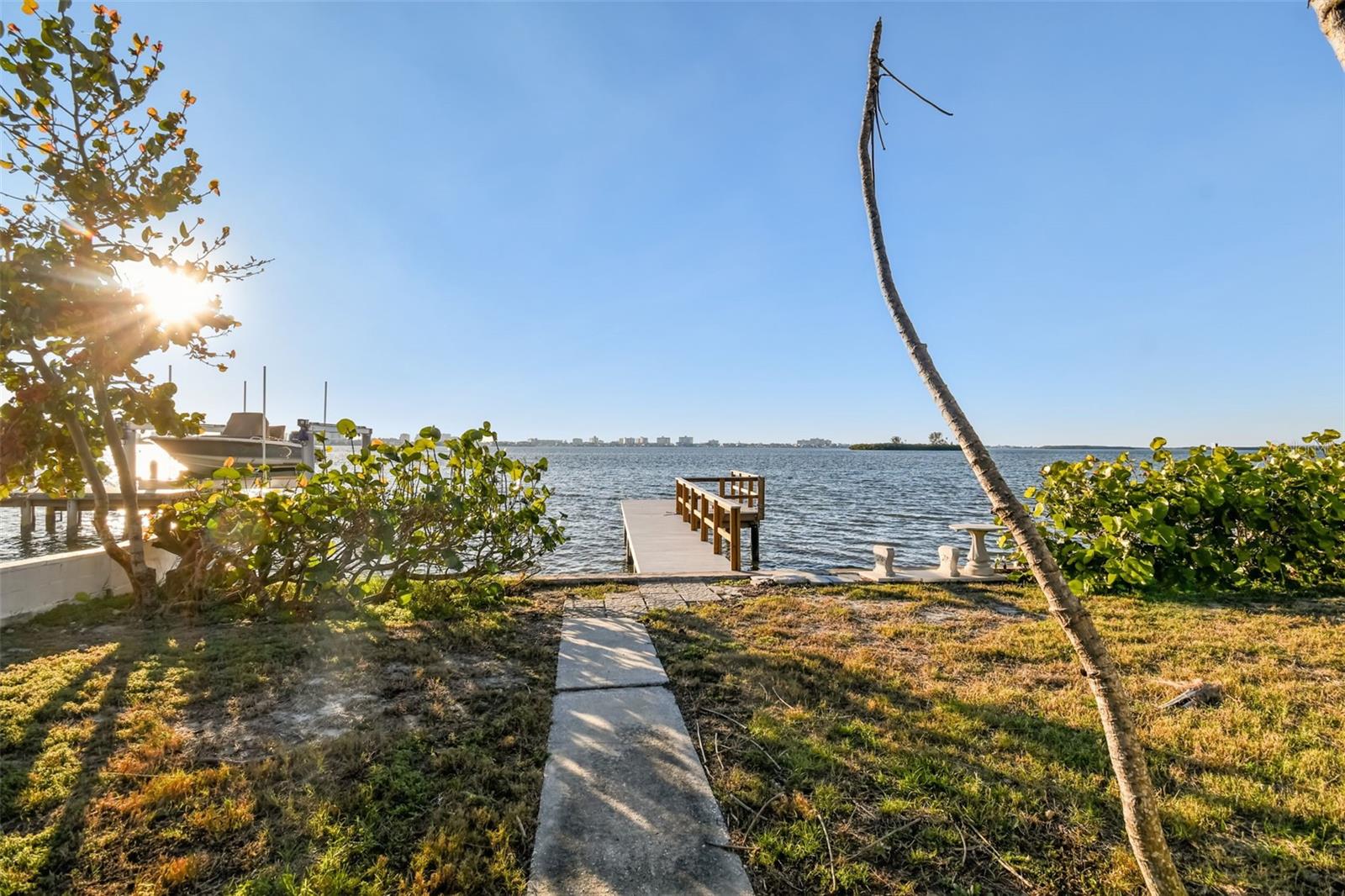1836 VENETIAN POINT DR — photo 33