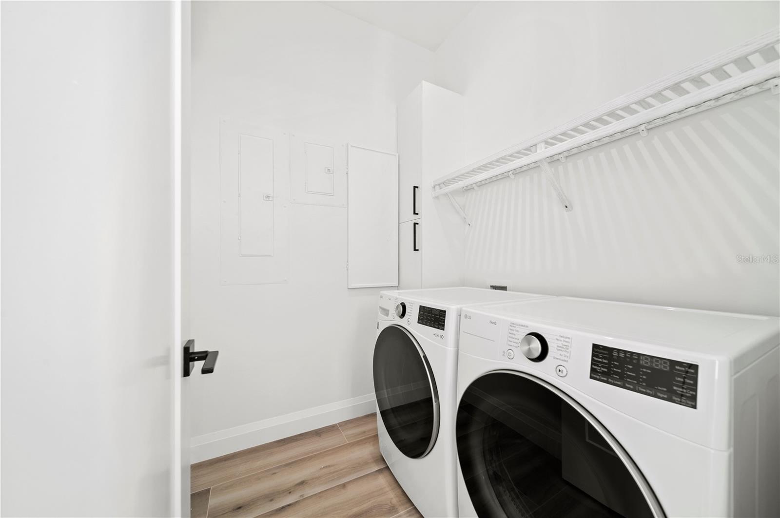 7007 POINT OF ROCKS RD — photo 37