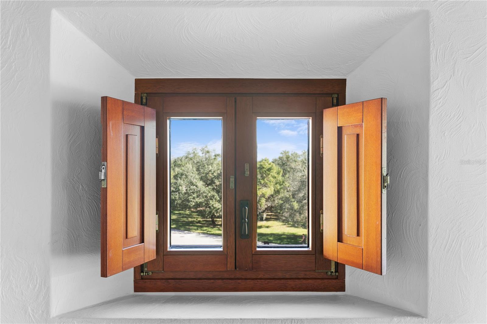 1571 OCEANVIEW DR — photo 19