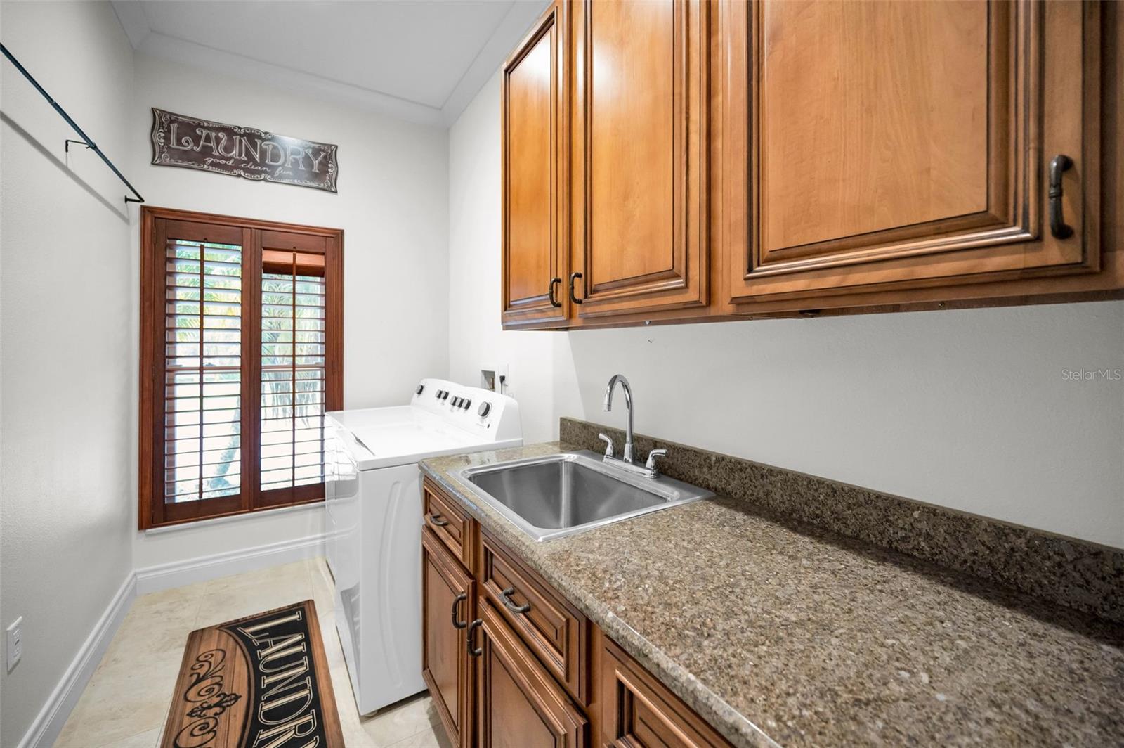 249 DOGWOOD TRCE — photo 31