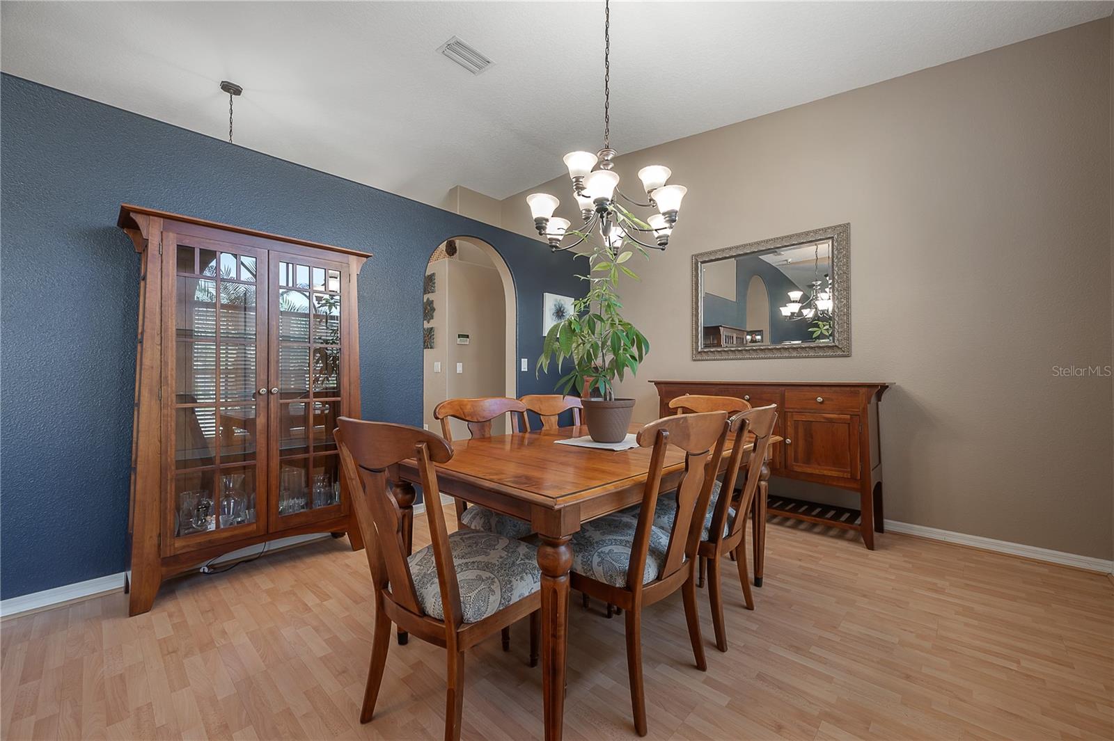 10126 LONDONSHIRE LN — photo 5