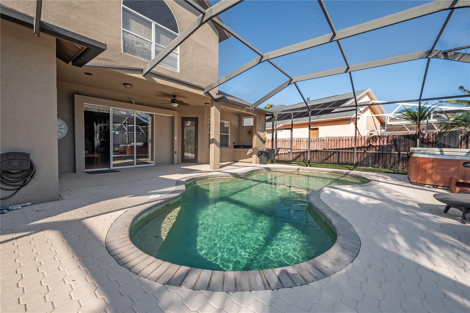 10126 LONDONSHIRE LN — photo 38