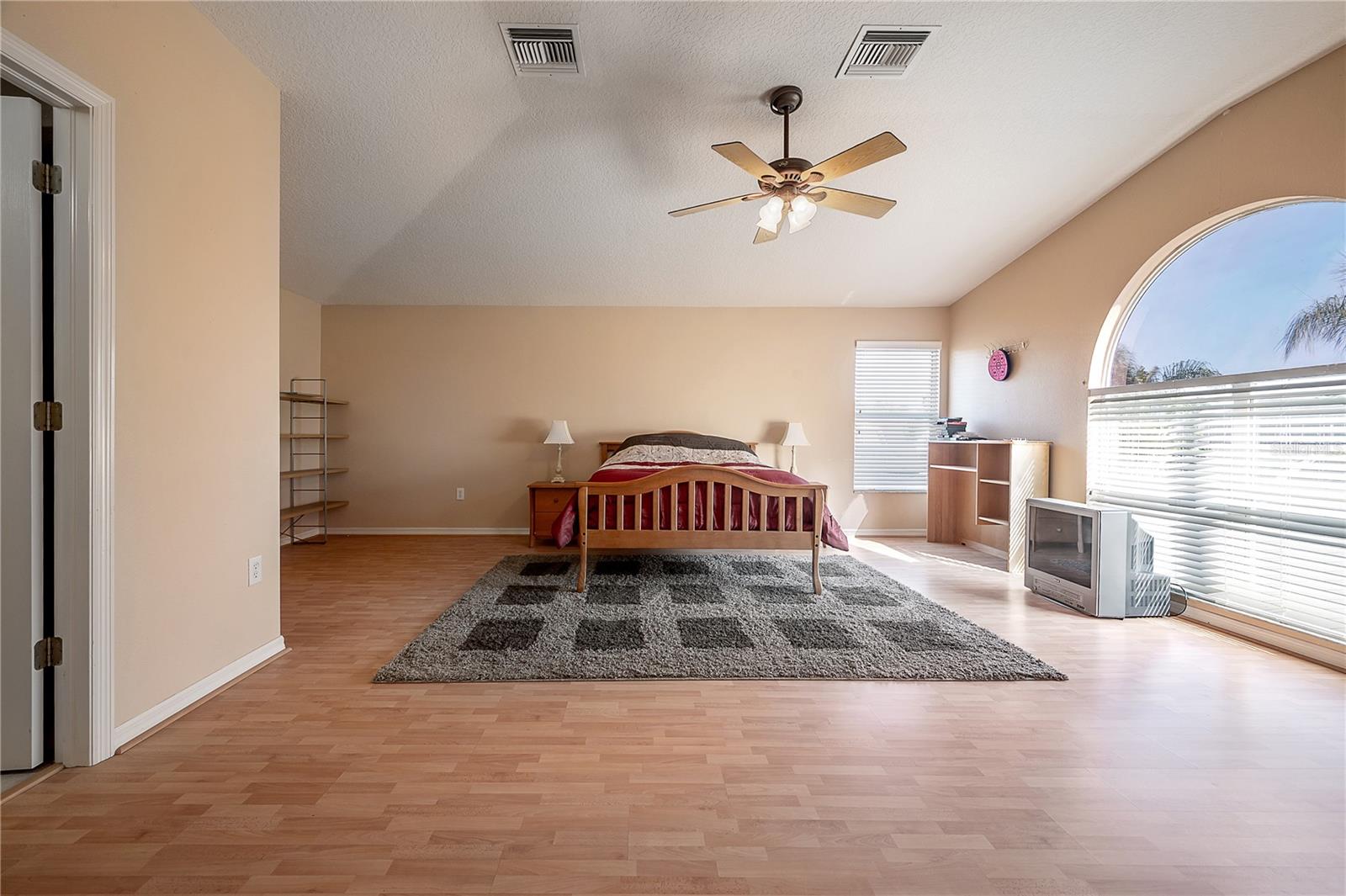 10126 LONDONSHIRE LN — photo 28