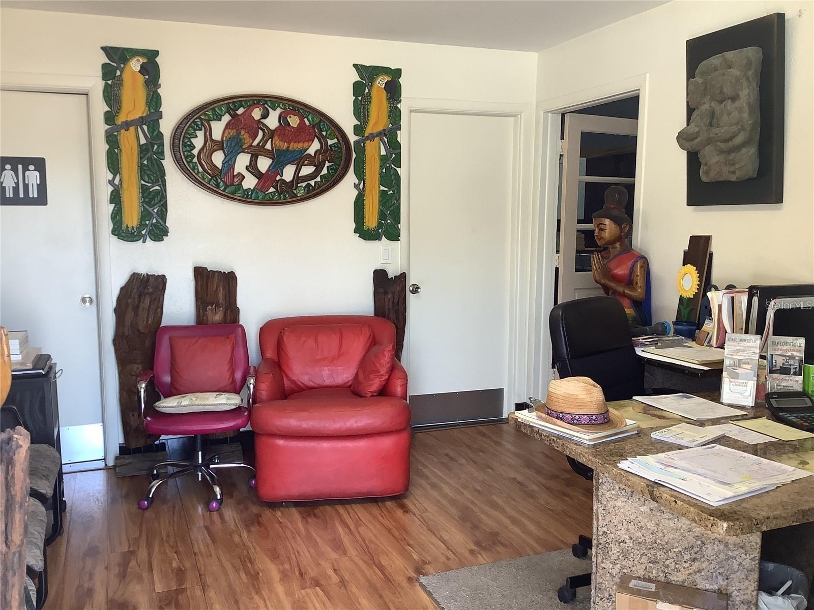10120 RIDGEWAY DR — photo 3