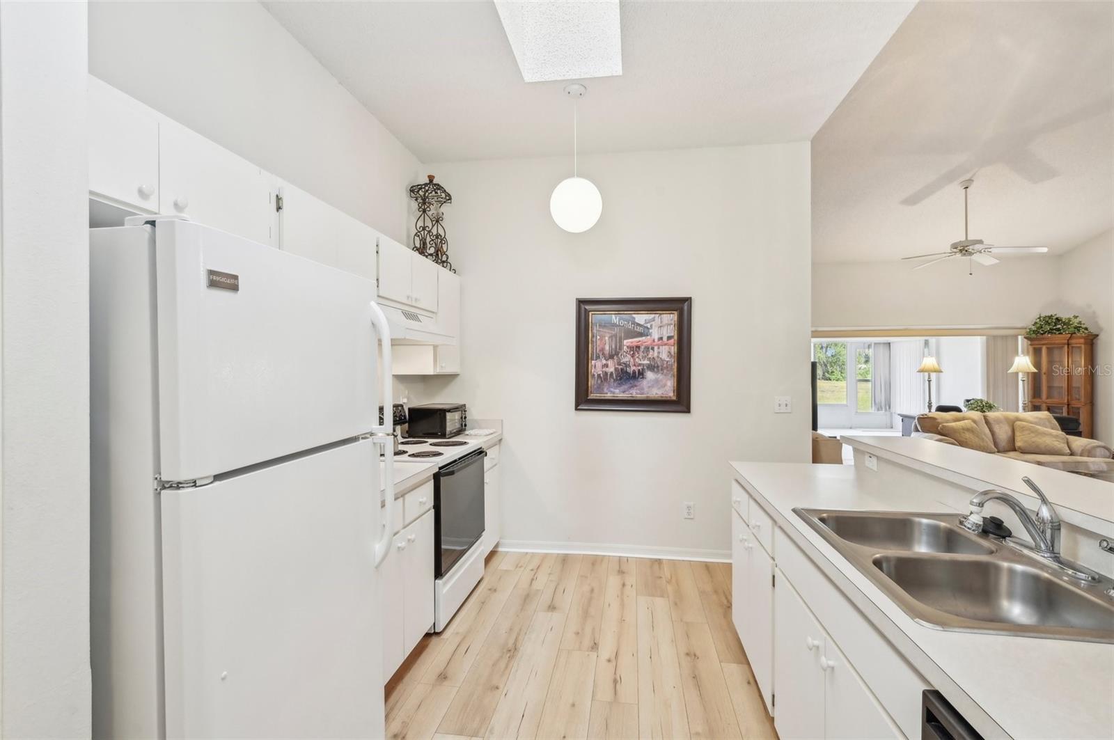 2315 NEW ORCHARD CT — photo 11