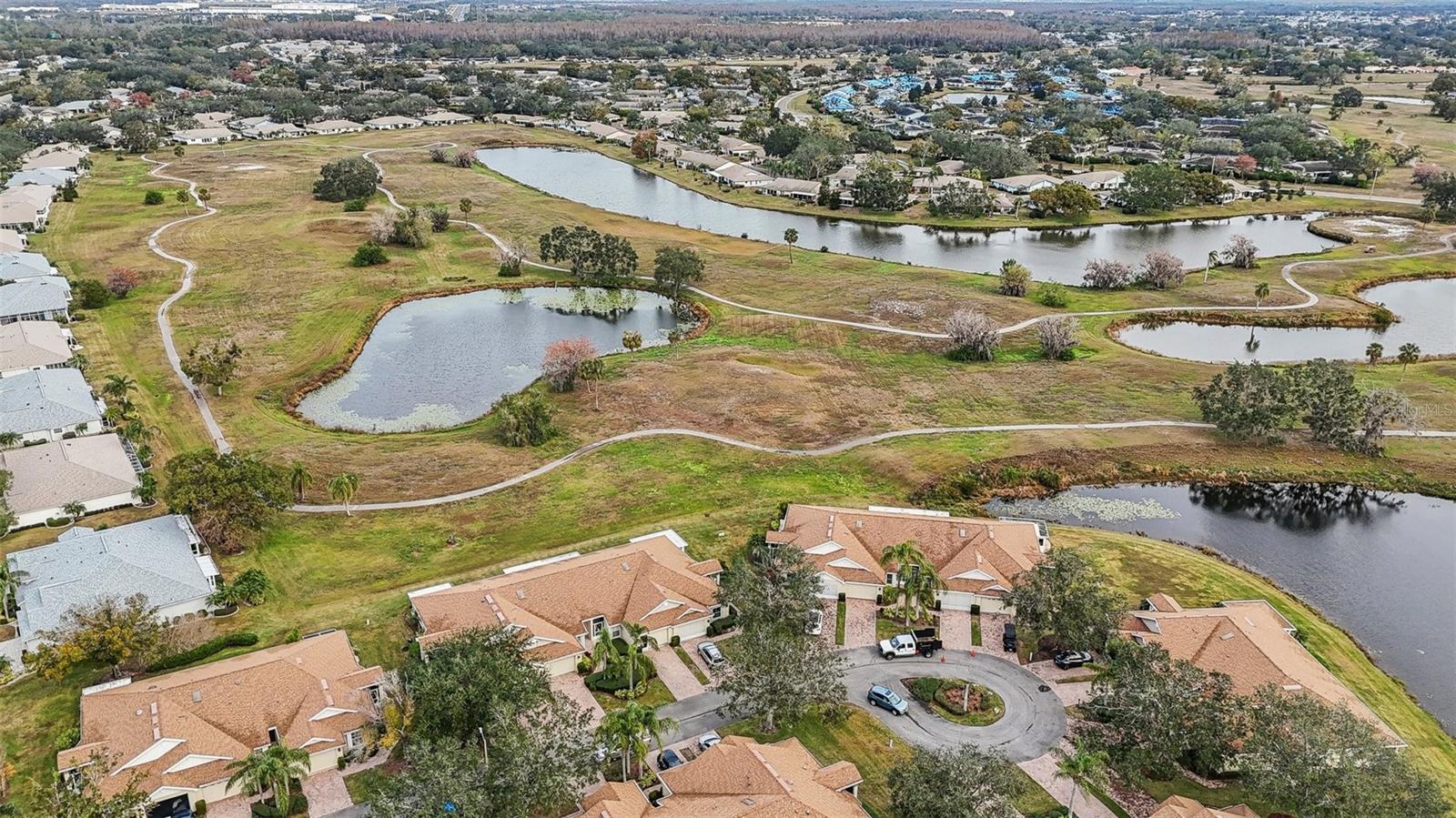 2315 NEW ORCHARD CT — photo 35