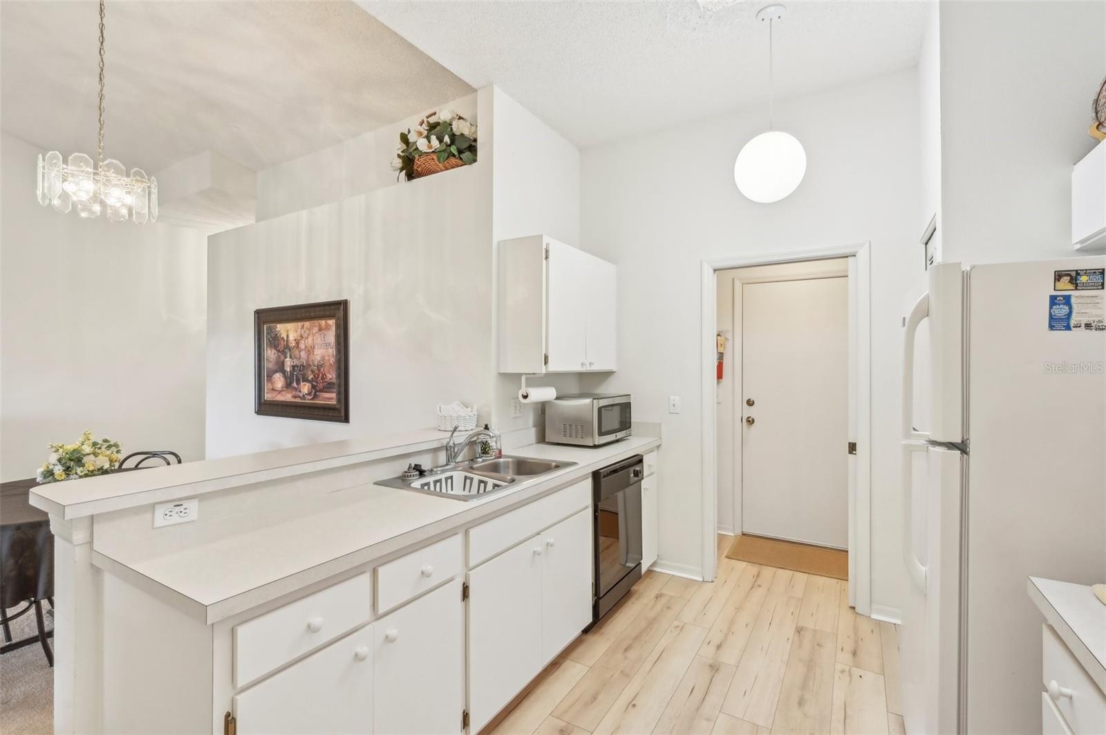 2315 NEW ORCHARD CT — photo 14