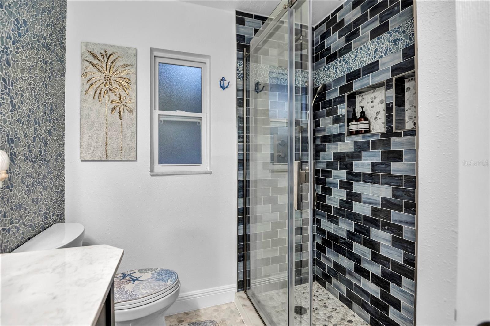 31 LANDS END LN — photo 29