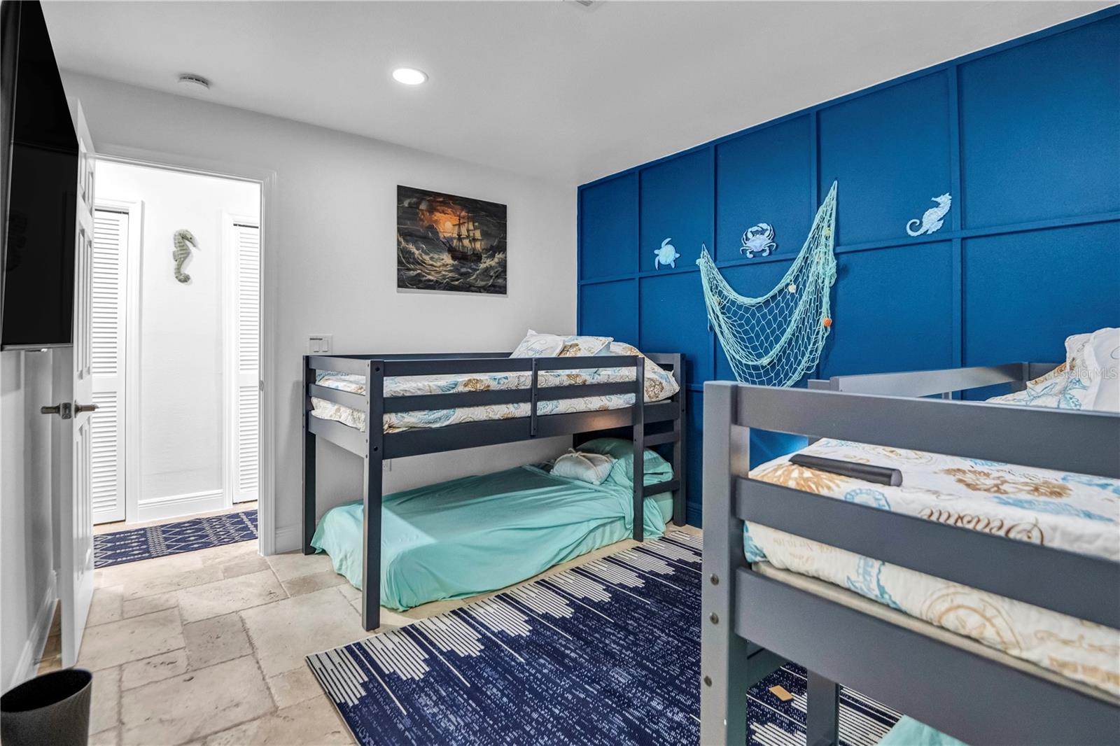 31 LANDS END LN — photo 25