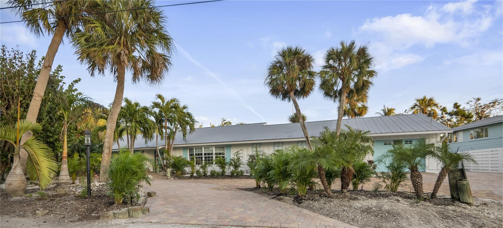 31 LANDS END LN — photo 8