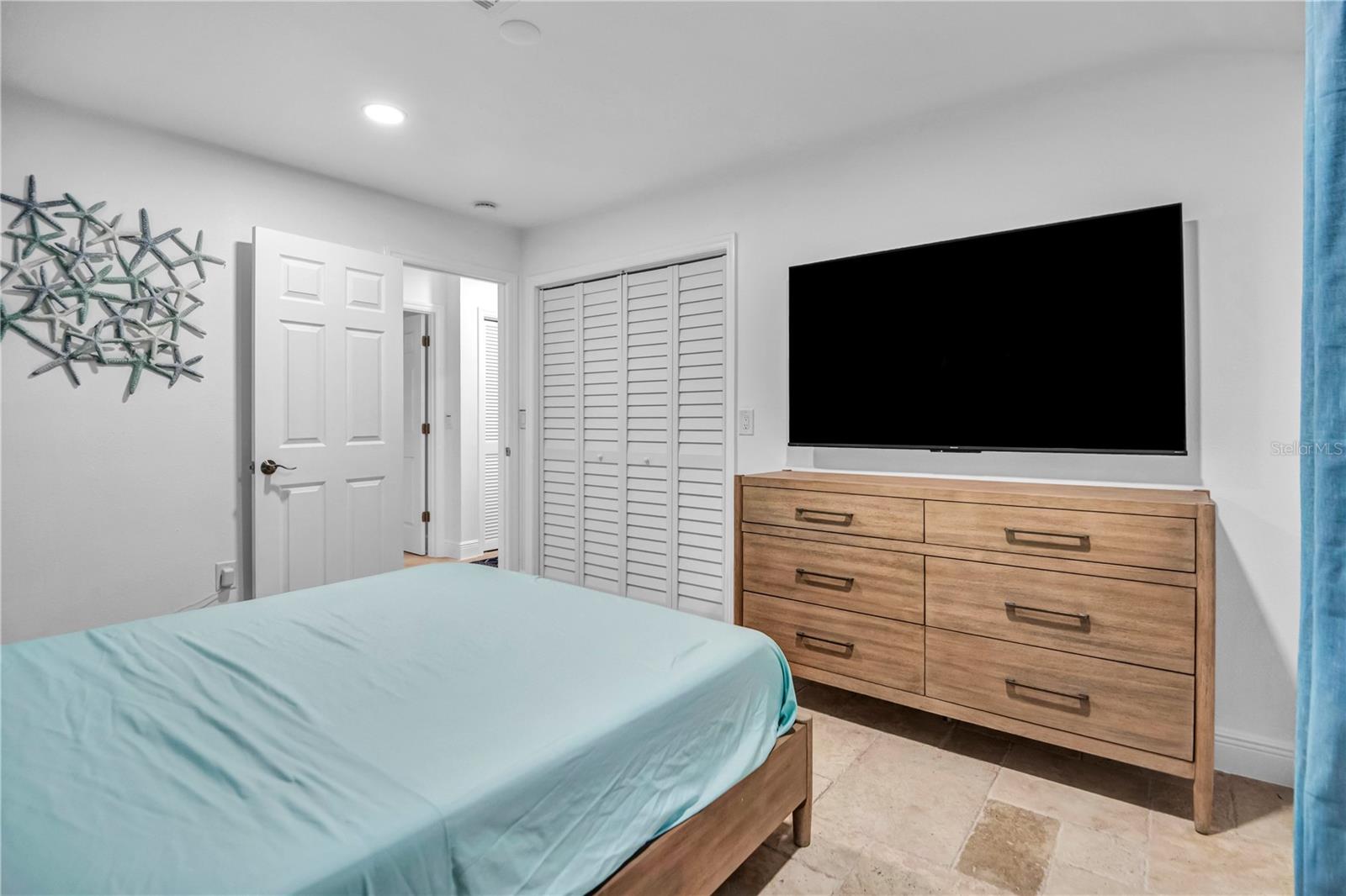 31 LANDS END LN — photo 27