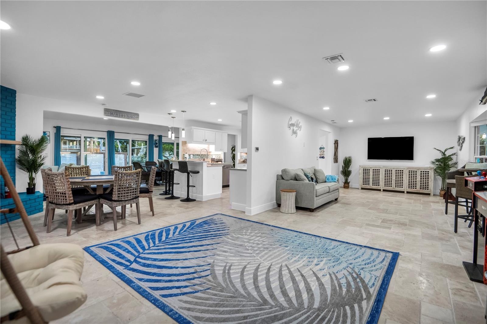 31 LANDS END LN — photo 9