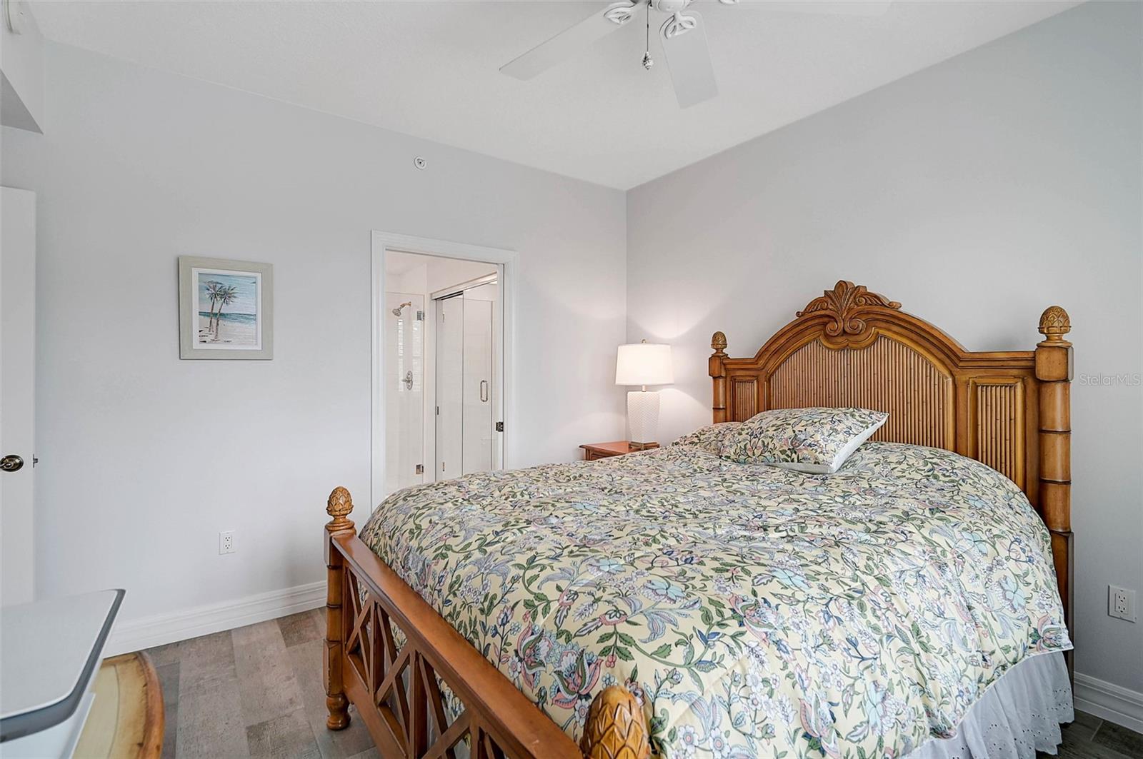 385 N POINT RD #402 — photo 22