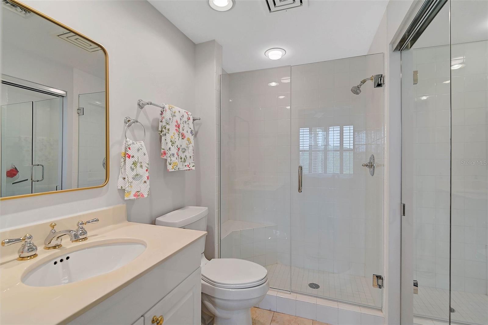 385 N POINT RD #402 — photo 23
