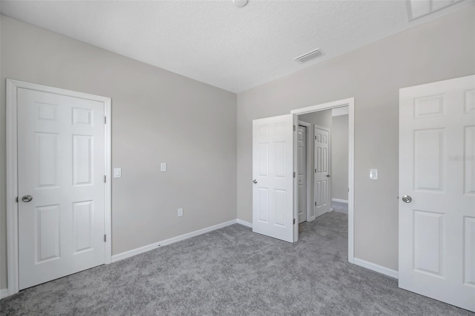5742 MEADOWLANE ST — photo 32