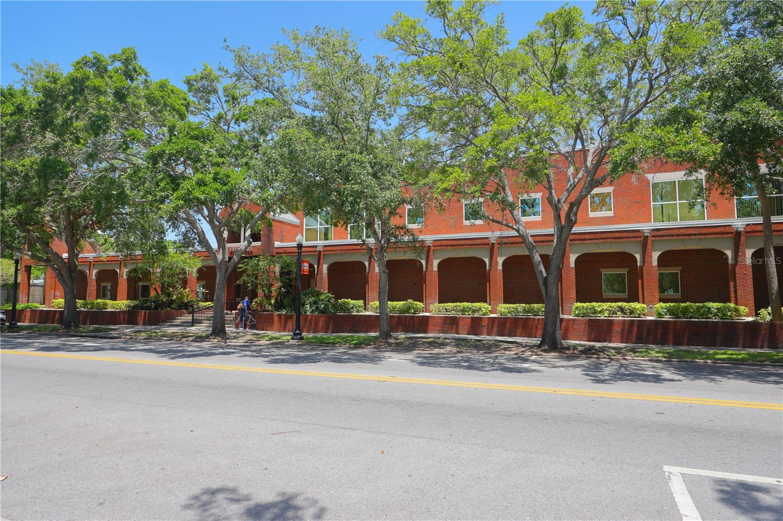 5742 MEADOWLANE ST — photo 79