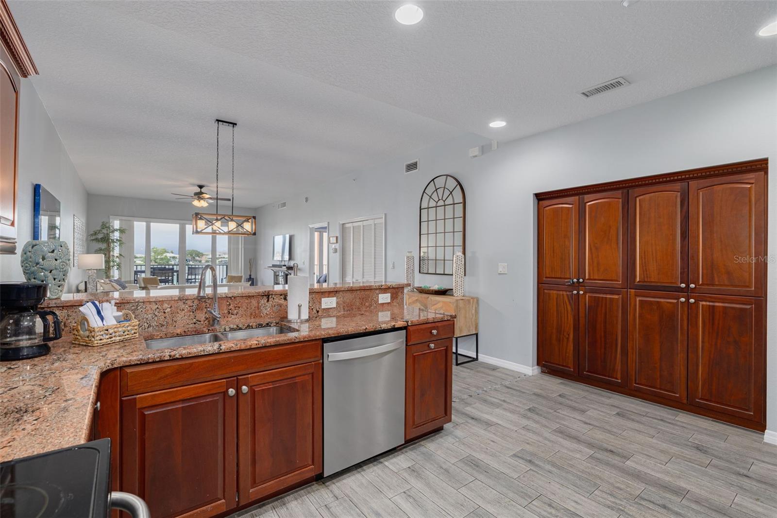 530 S GULFVIEW BLVD #205 — photo 10