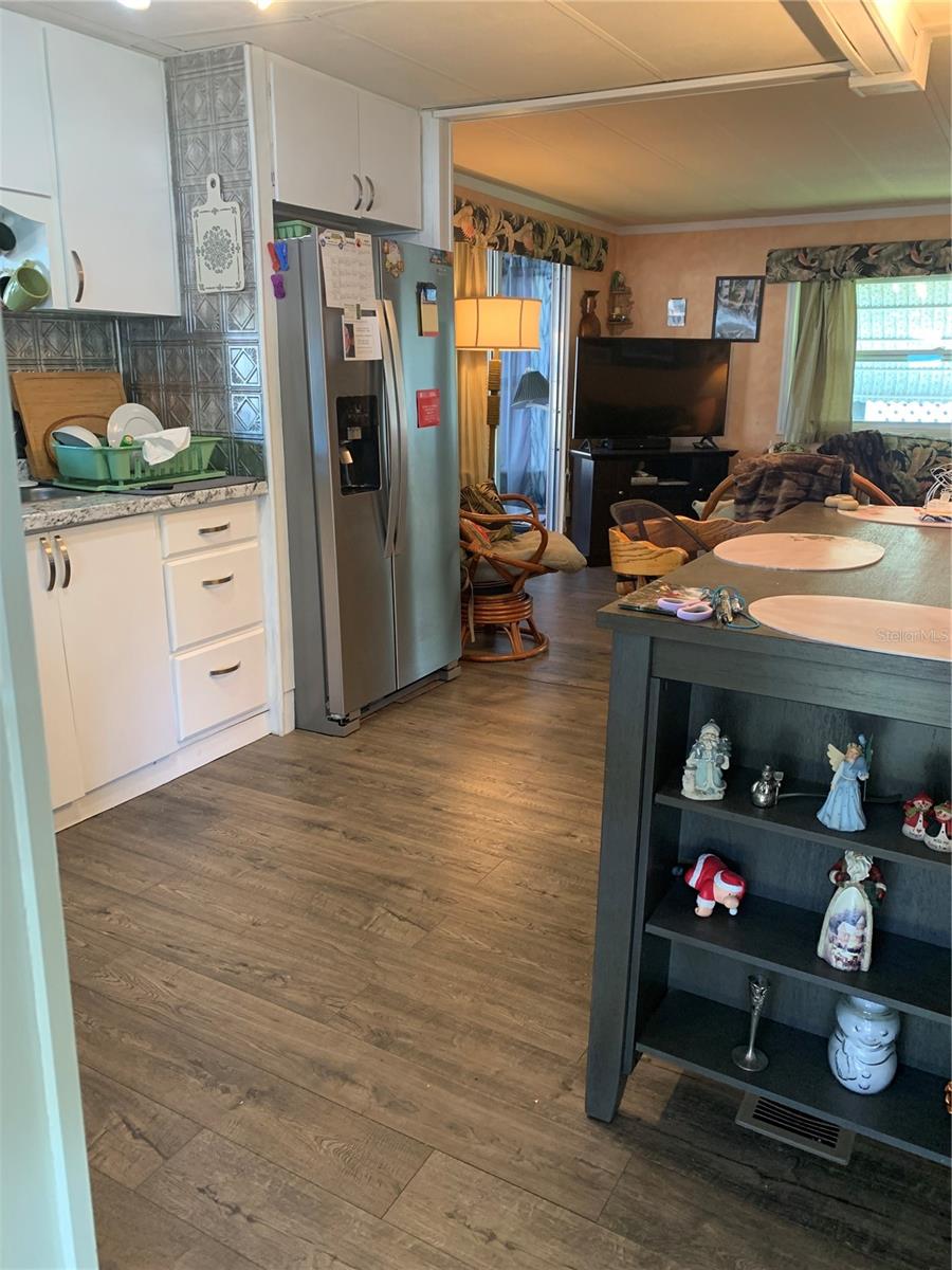 10456 PEACEFUL DR — photo 3