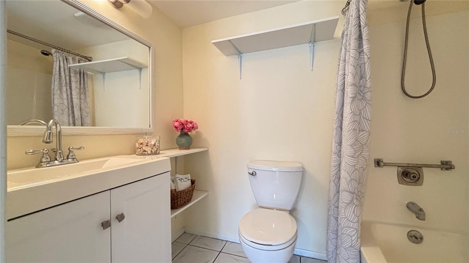 104 CAPRI ISLES BLVD #112 — photo 18