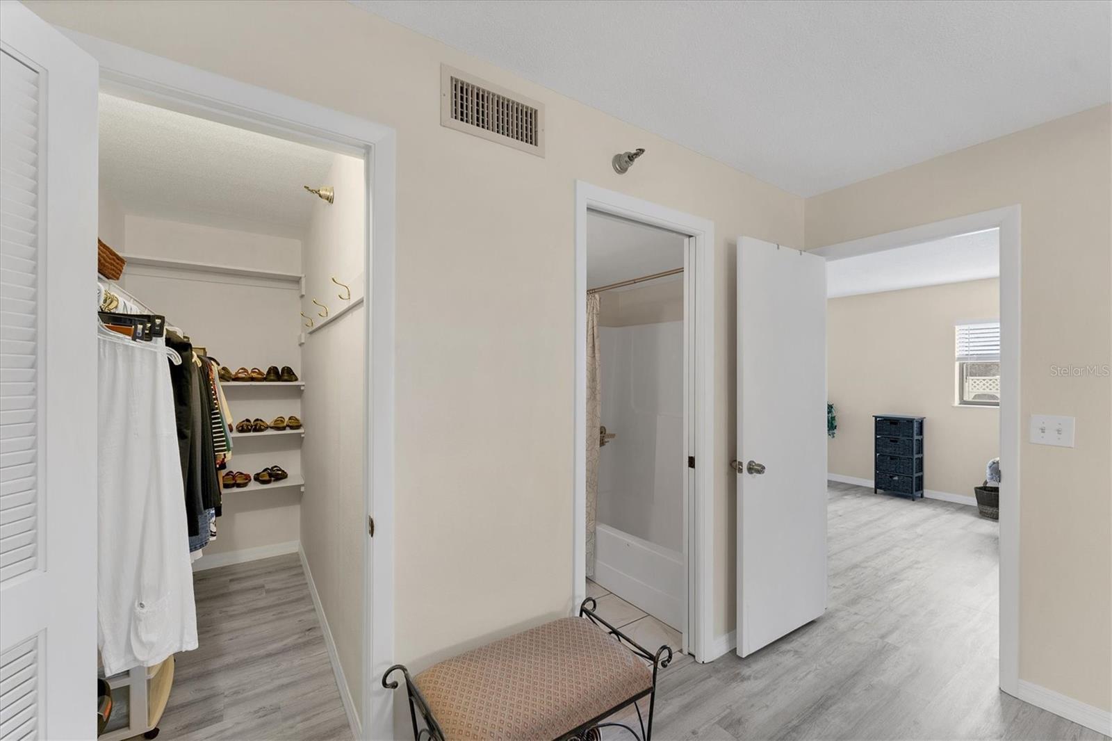 104 CAPRI ISLES BLVD #112 — photo 17