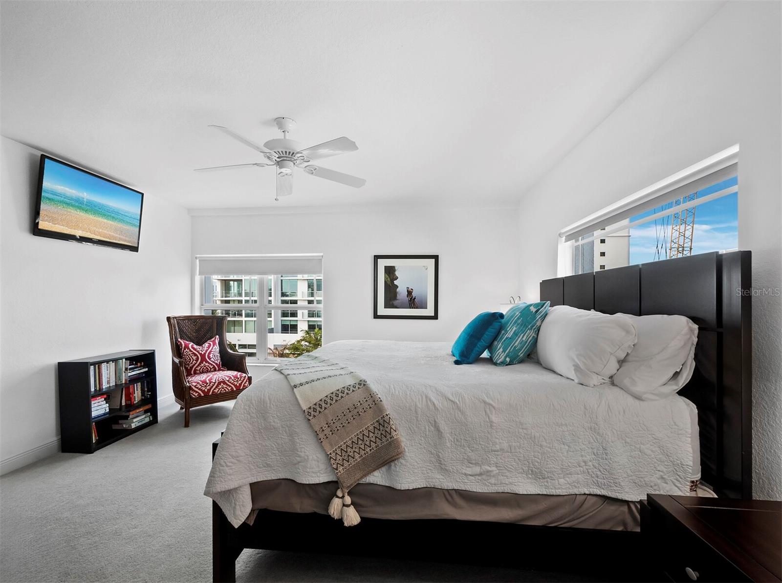 650 GOLDEN GATE PT #401 — photo 19
